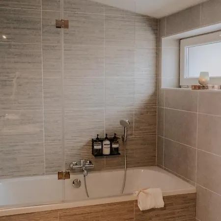 Jeanne 3* 尼乌波特