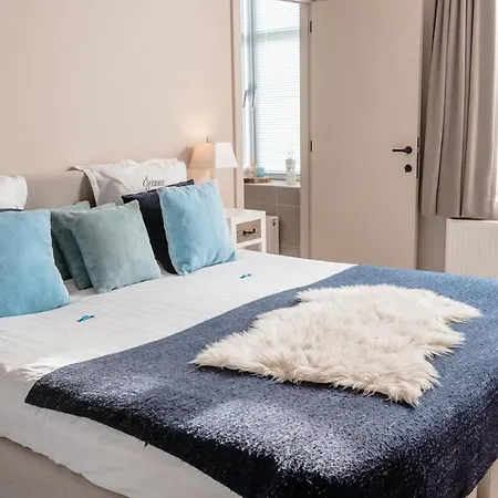 Jeanne Bed & Breakfast *